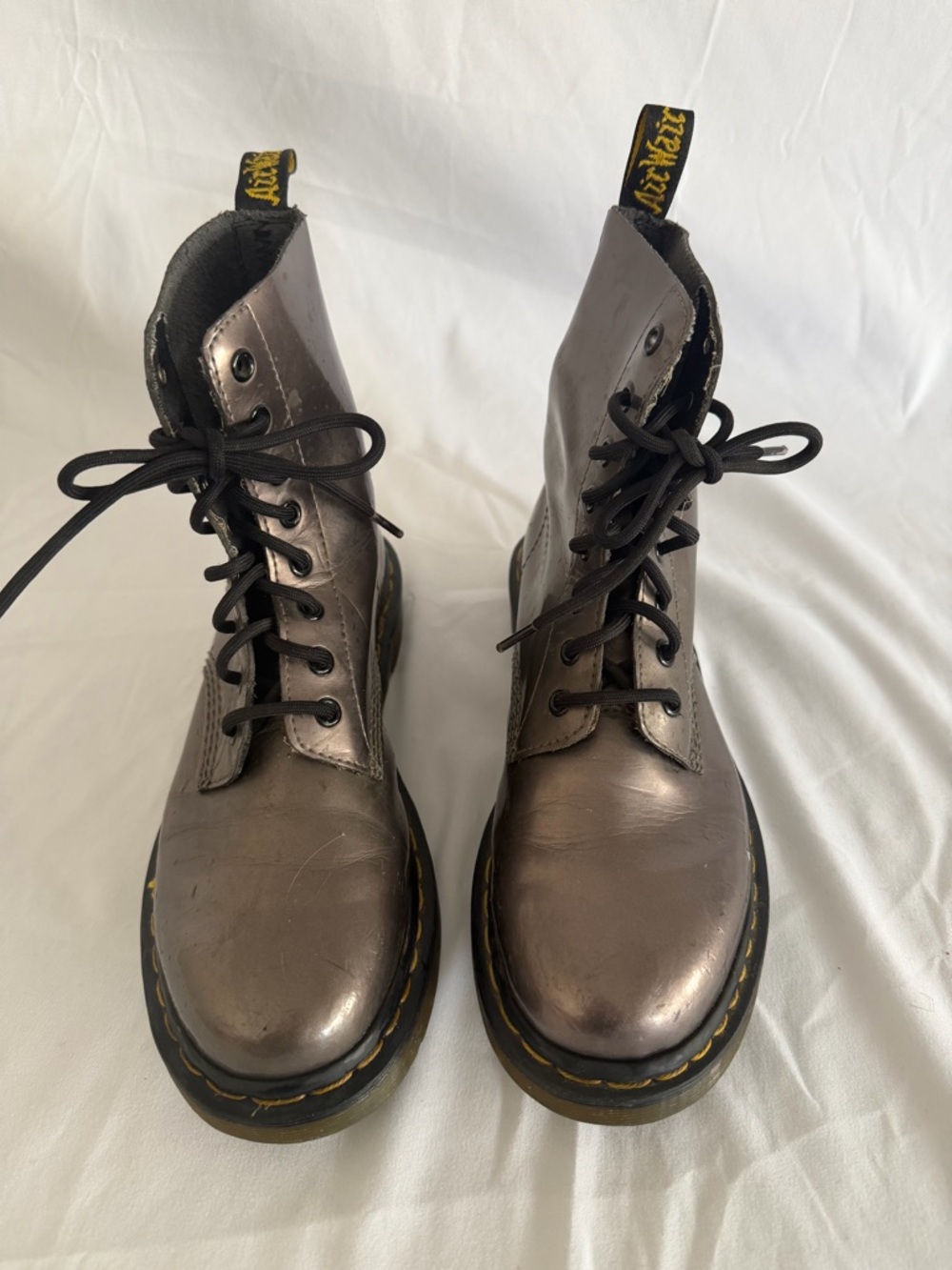 Dr. Martens 1460 Size 8 Lace-Up Boot in Metallic Brown - Picture 2 of 8